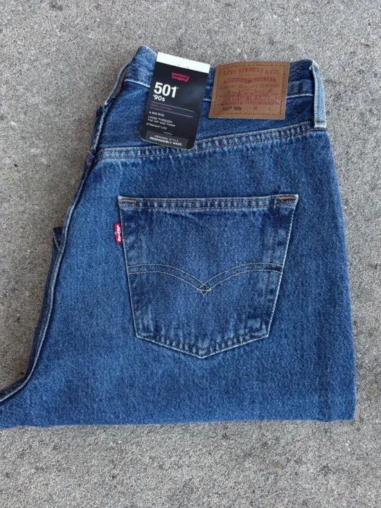 Brand New LEVI'S 501 90's MID RISE Medium Wash Boyfriend Jeans 29 W - Picture 8 of 8